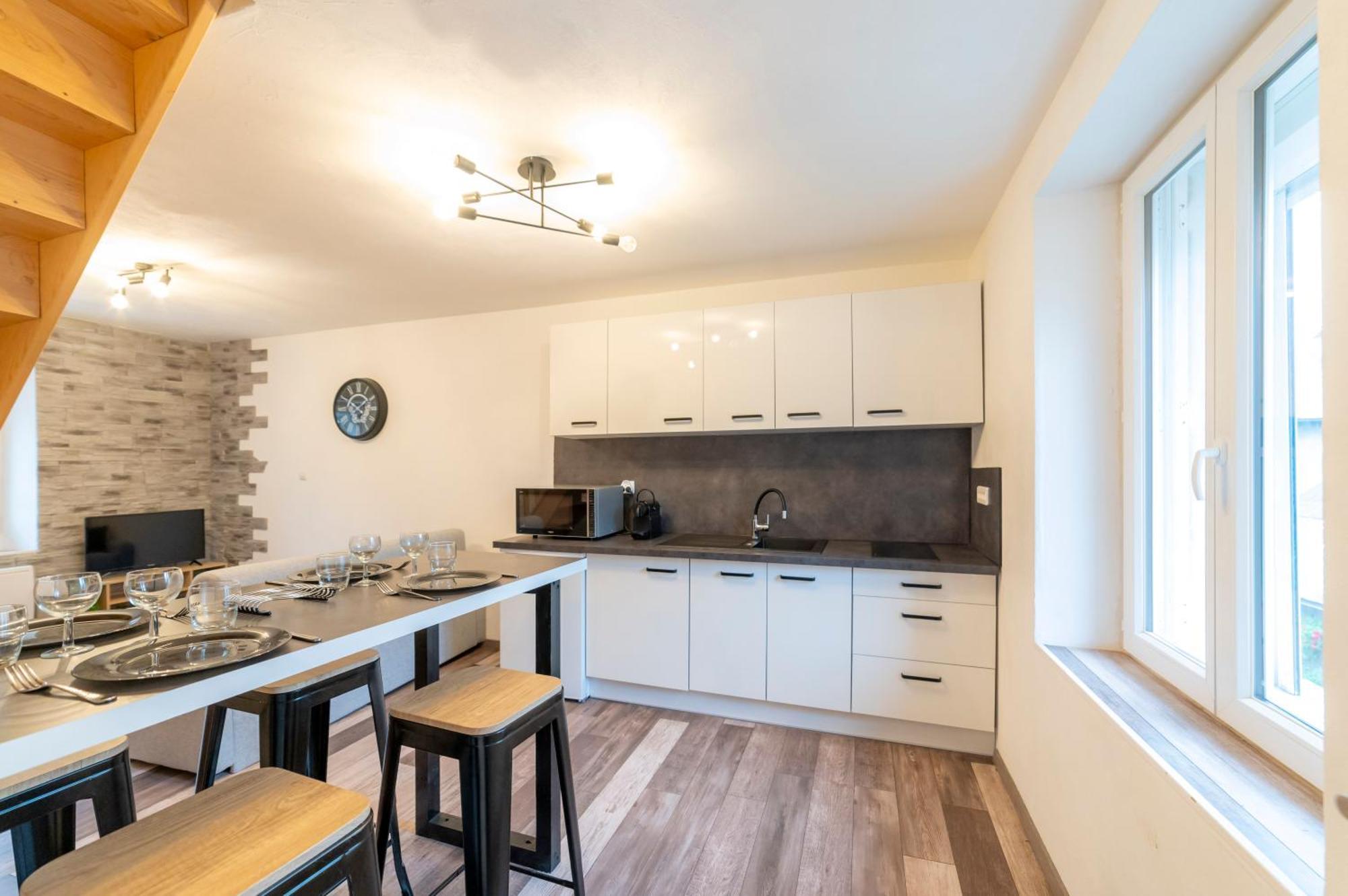 T2 Contemporain Idealement Situe Briançon Buitenkant foto