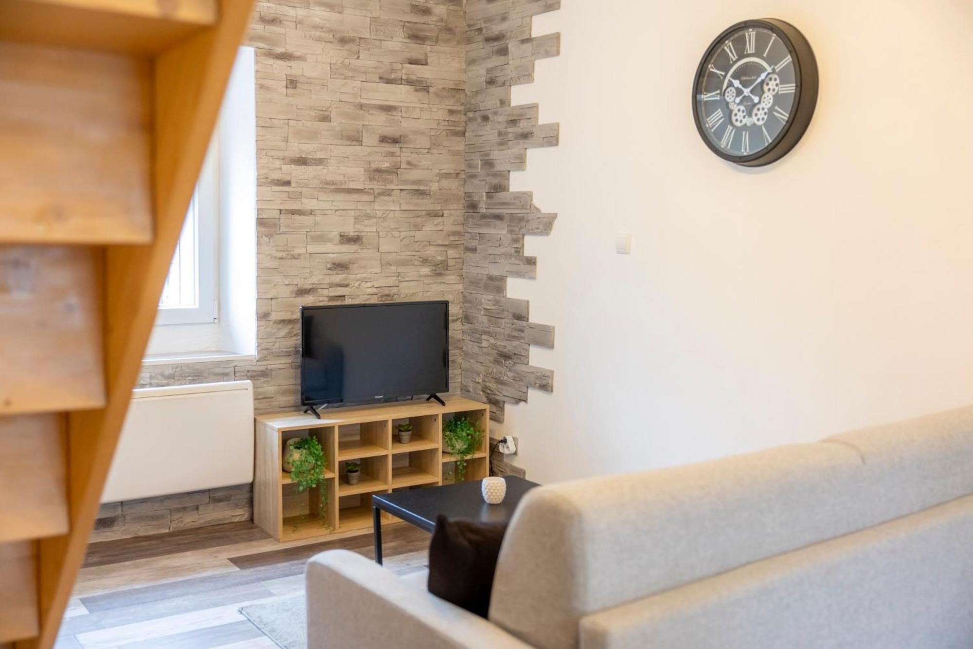T2 Contemporain Idealement Situe Briançon Buitenkant foto