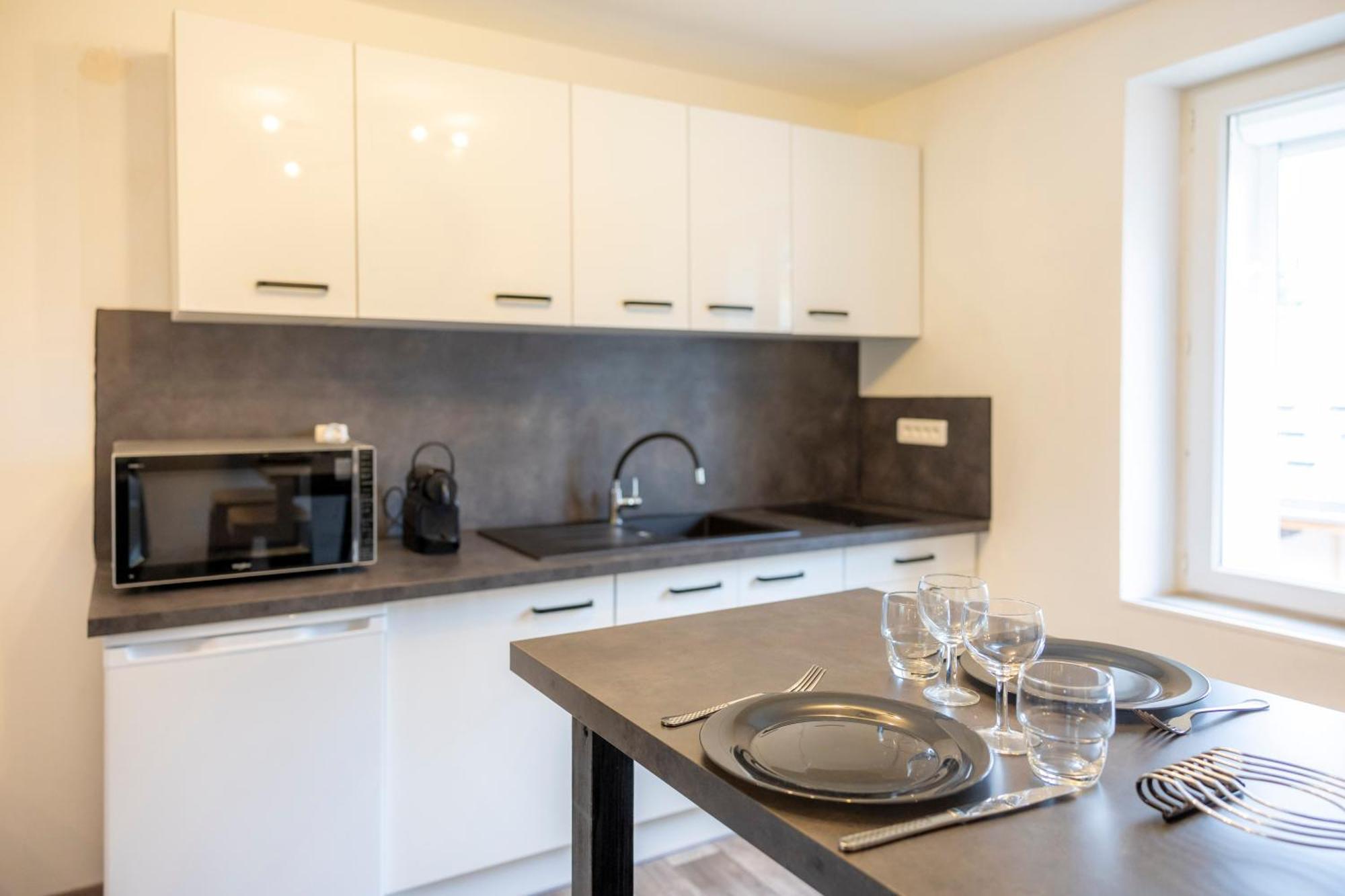 T2 Contemporain Idealement Situe Briançon Buitenkant foto